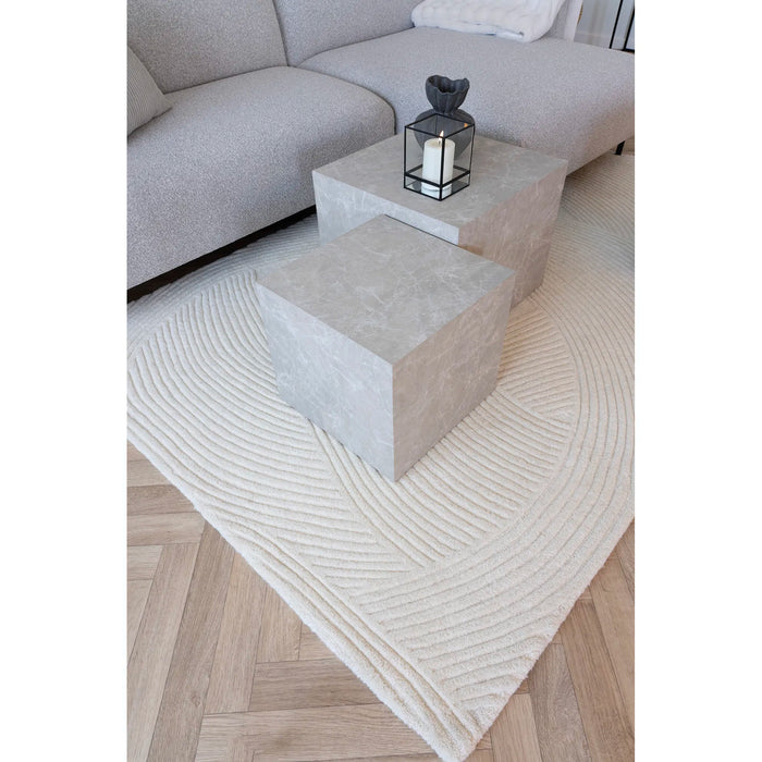 Hand tufted wool carpet in Pune