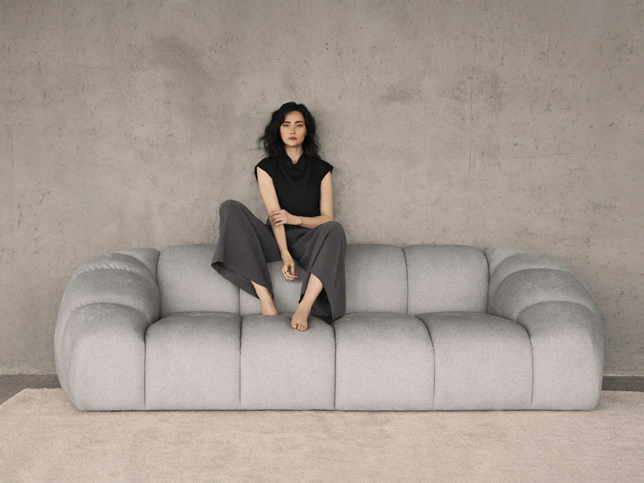 Two-seater velvet sofa Diana