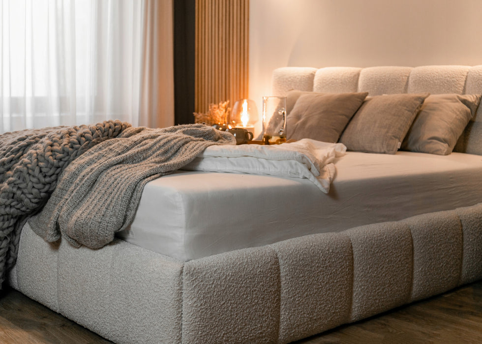 Cloud bed with bedding box