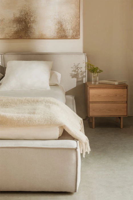 Lunari bed with bedding box