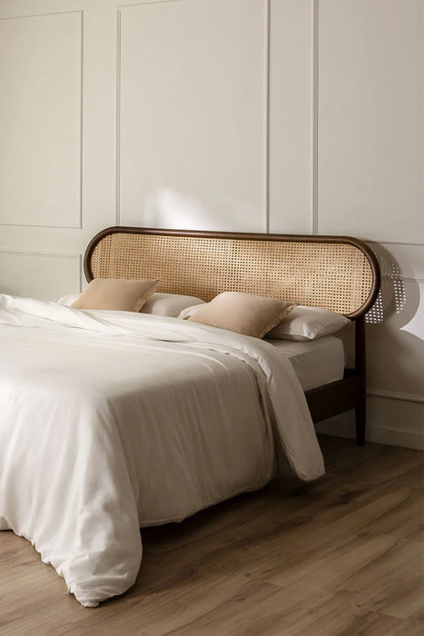 Bed Fraser