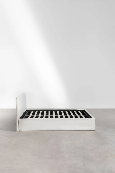 Lorea bed with bedding box