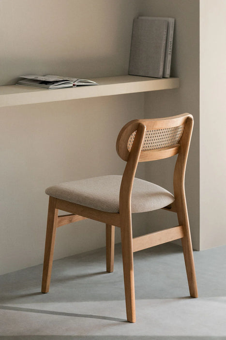 Chair Leivel