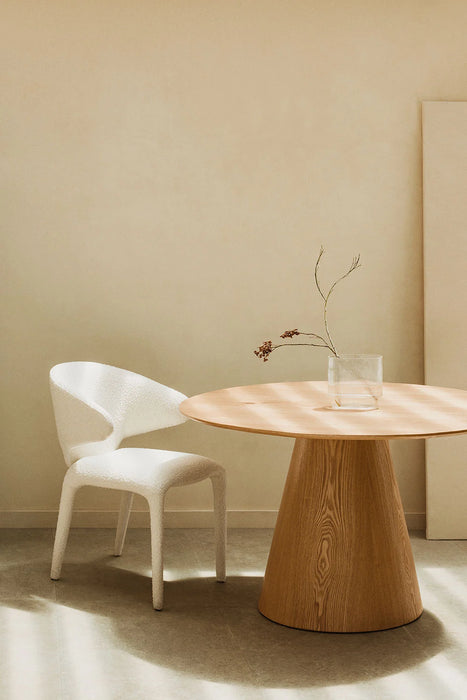 Round dining table Aura