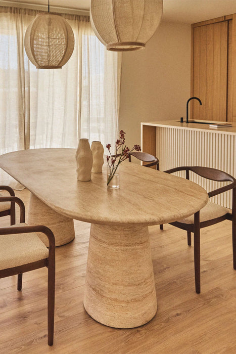 Oval dining table Naomi