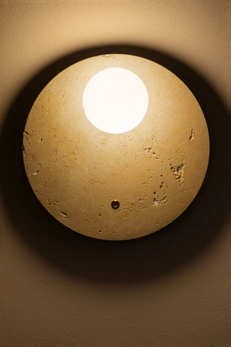 Wall lamp in Davis Travertino